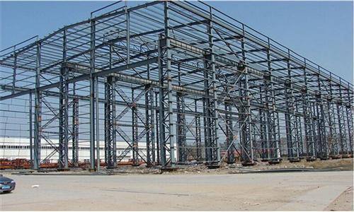 輕鋼別墅，集成房屋聚氨酯保溫噴涂鋼結構技術(圖1)